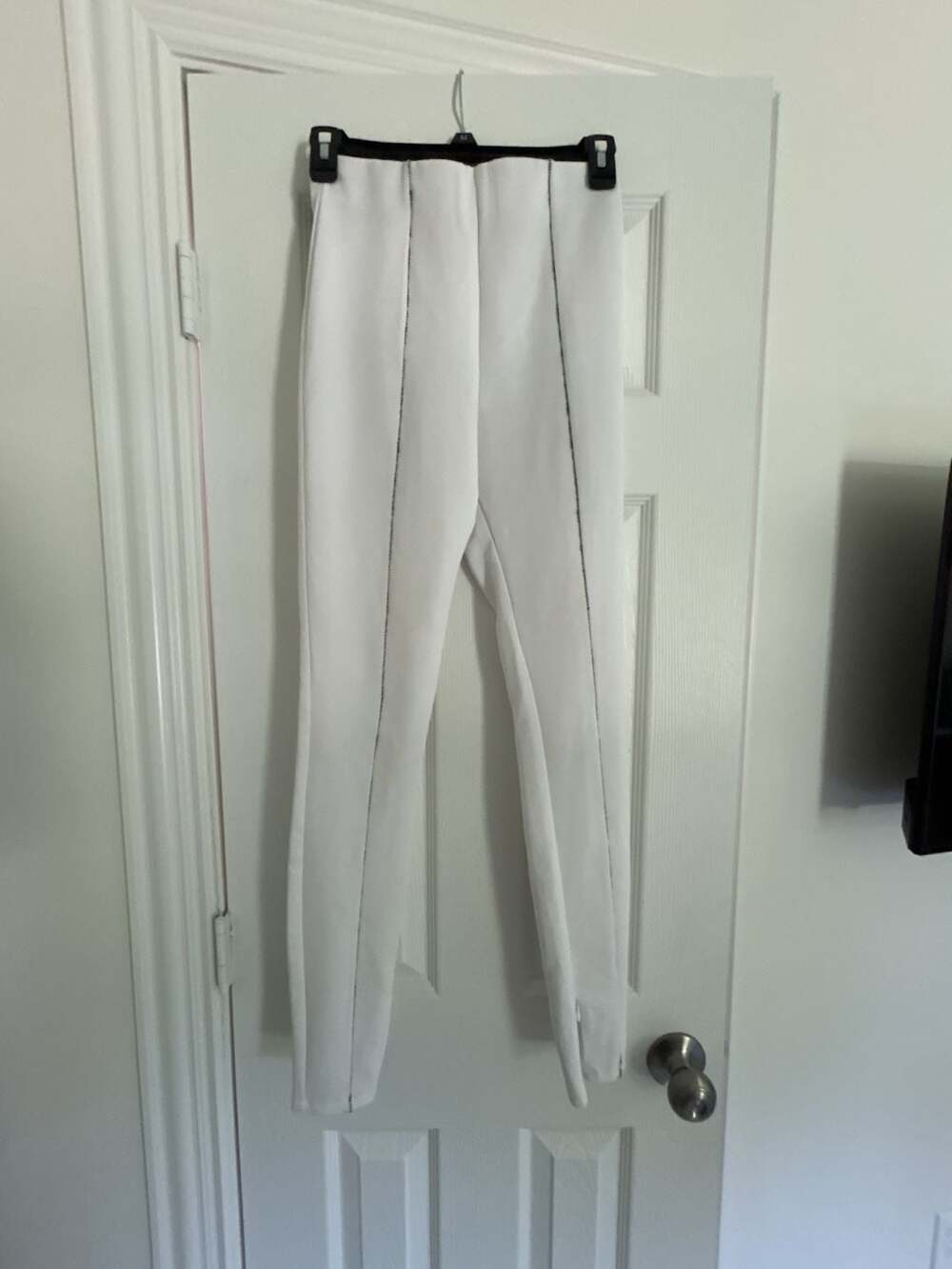 h:ours white with black trim high-waisted seam detail leggings